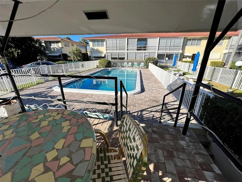LIGHTHOUSE TERRACE CO-OP - Residential