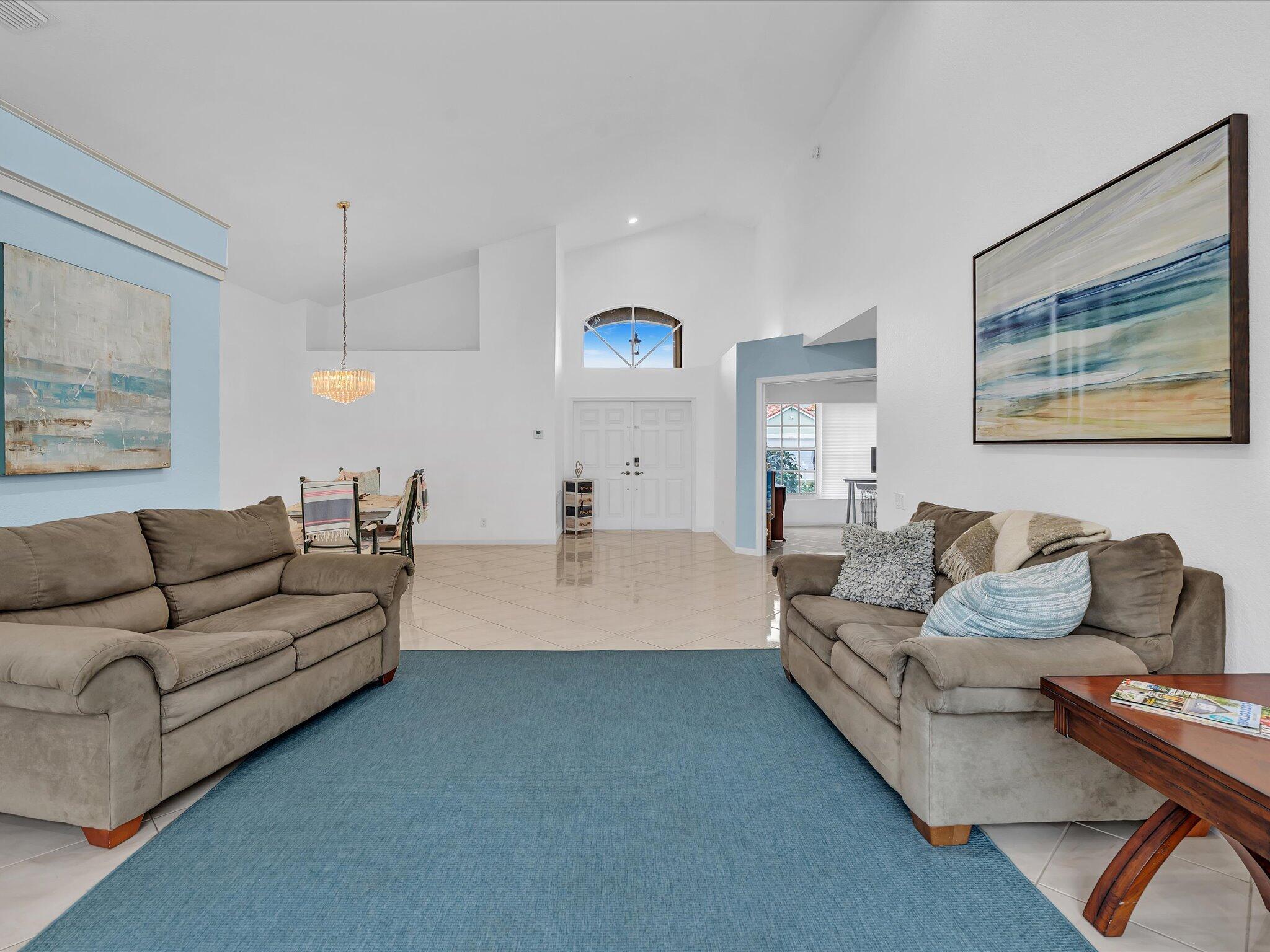 6004 Golf Villas Drive