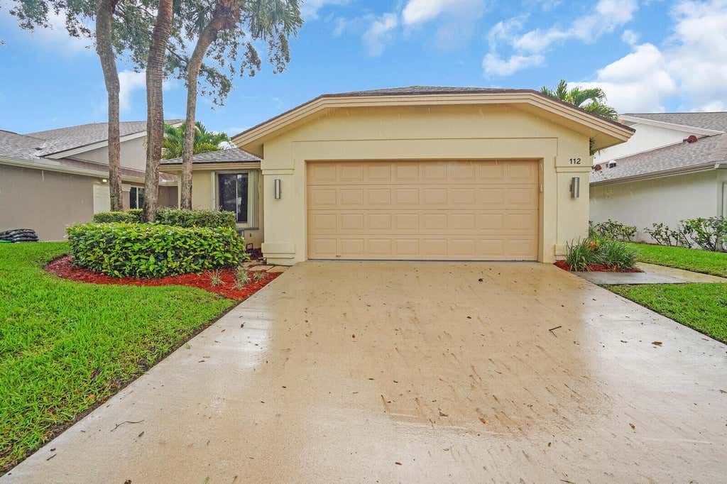 Photo of 112 INNER HARBOUR Way, Jupiter, FL 33477 (MLS # B26060115)