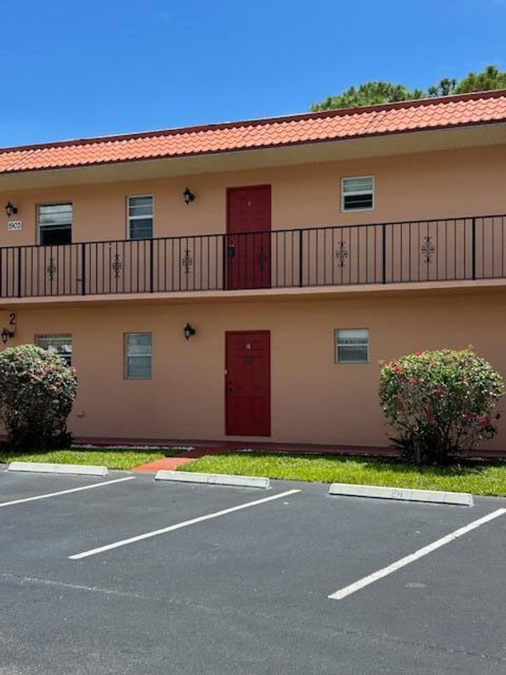 Photo of 1903 SW Palm City Road #2, Stuart, FL 34994 (MLS # B26032040)