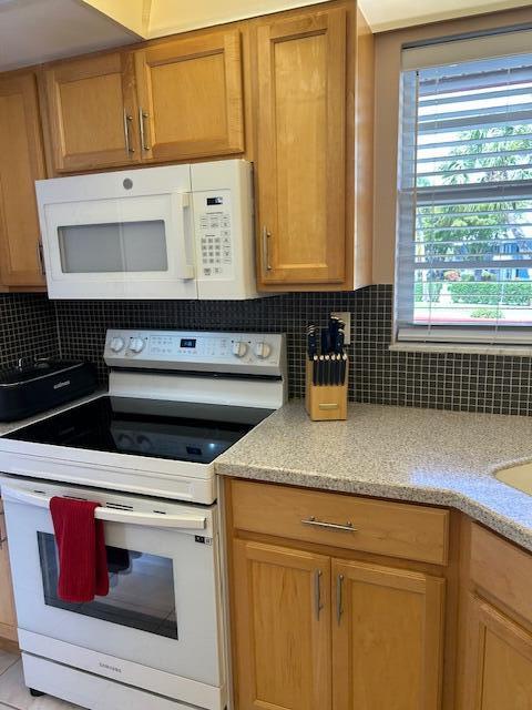 KING MOUNTAIN CONDO (AKA MONTEREY YACHT & COUNTRY - Residential