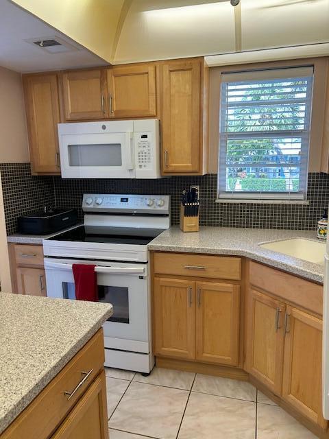 KING MOUNTAIN CONDO (AKA MONTEREY YACHT & COUNTRY - Residential