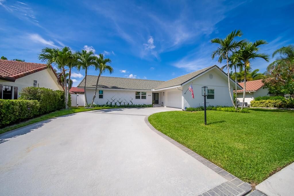 Photo of 2838 Bayonne Drive, Palm Beach Gardens, FL 33410 (MLS # R11110365)