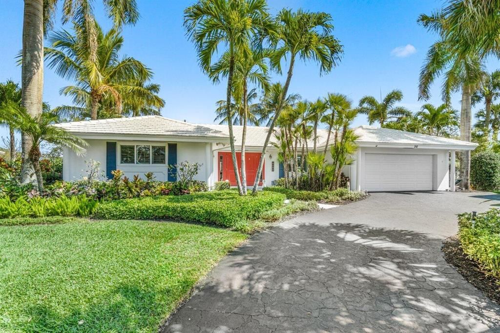 Photo of 242 Golfview Drive, Tequesta, FL 33469 (MLS # R10867731)