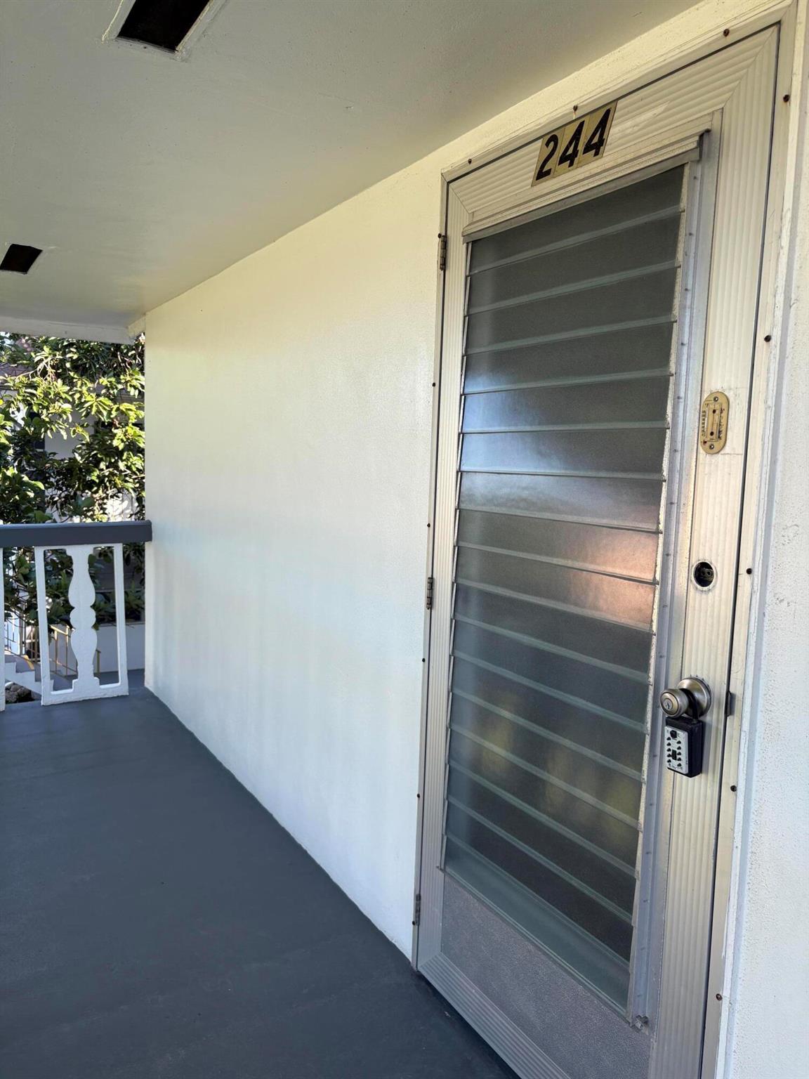 CENTURY VILLAGE / SHEFFIE - Residential Lease