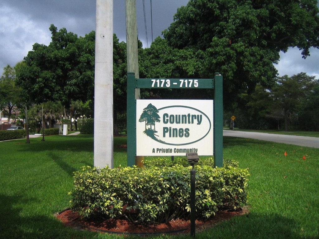 COUNTRY PINES CONDO - Residential
