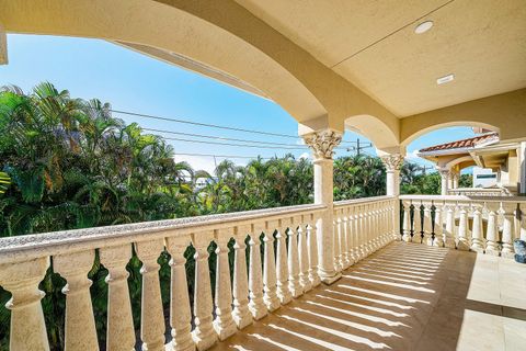 Tiny photo for 398 NE 7th Street, Boca Raton, FL 33432 (MLS # R11146739)