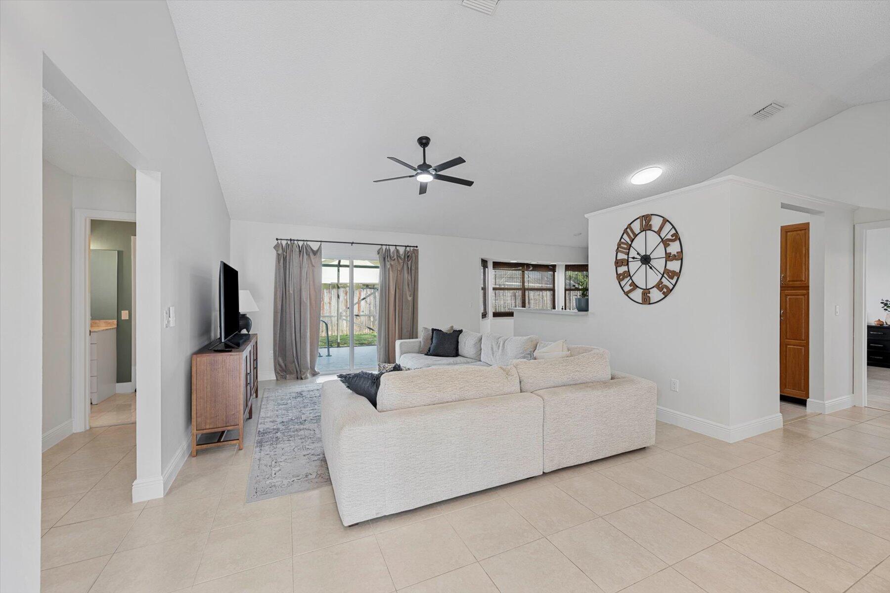 HUNTINGTON WOODS - Residential