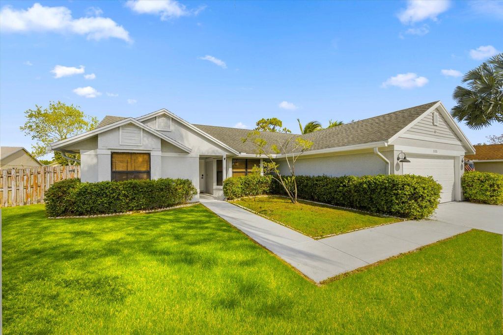 Photo of 111 Sherwood Drive, Royal Palm Beach, FL 33411 (MLS # R10997653)