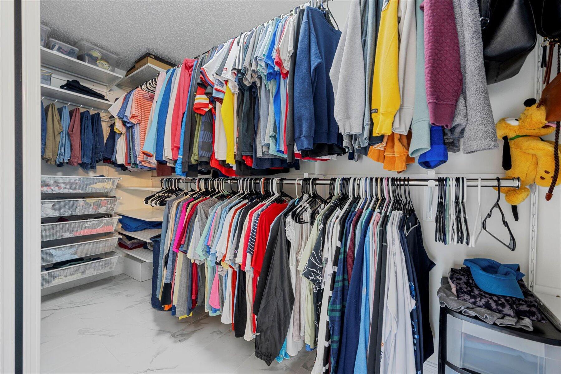 HUNTINGTON WOODS - Residential