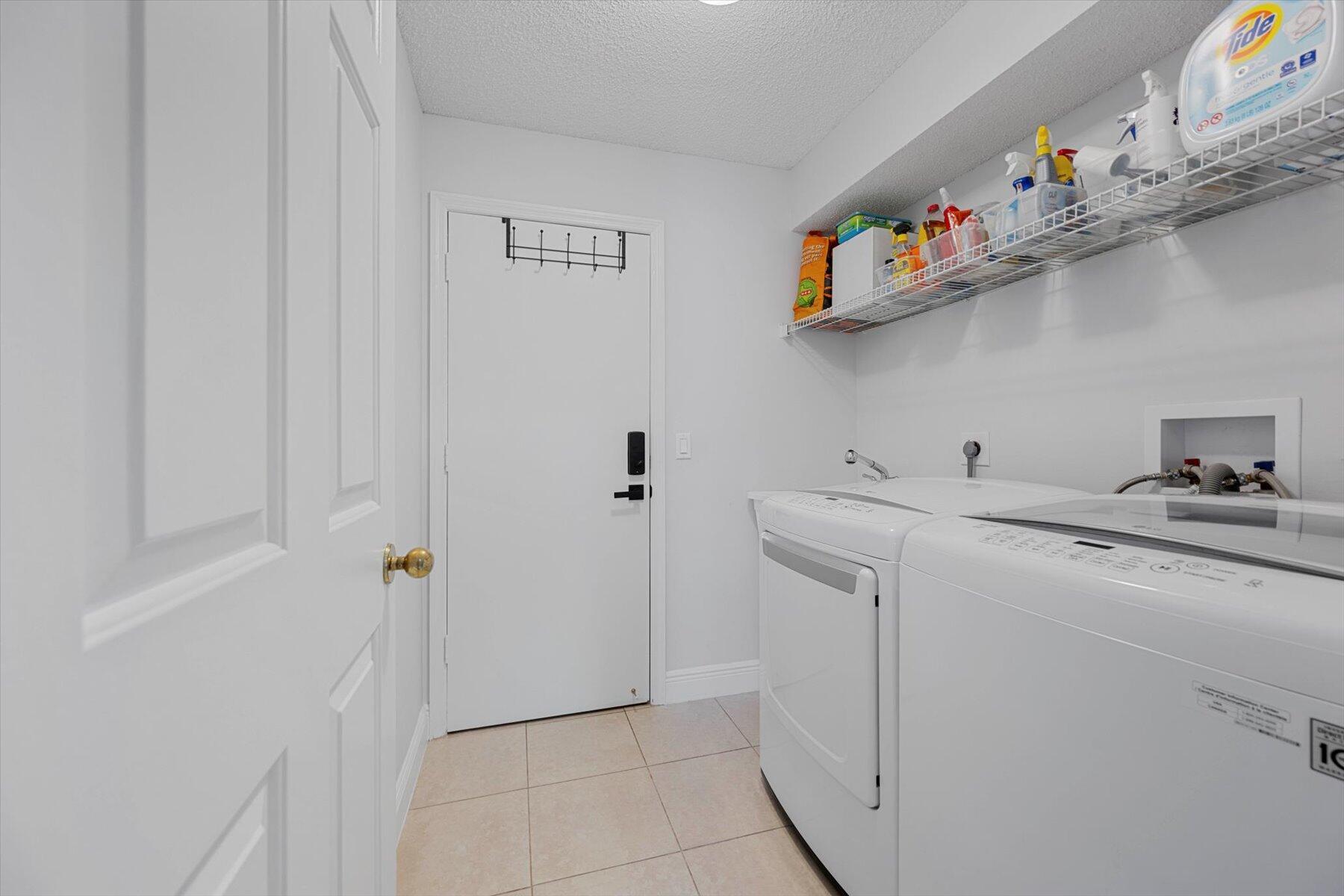 HUNTINGTON WOODS - Residential