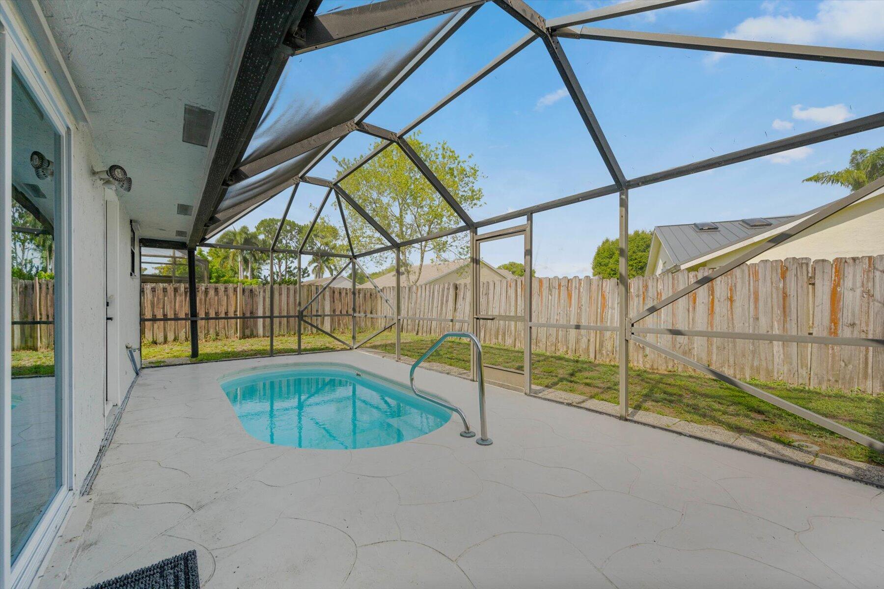 HUNTINGTON WOODS - Residential