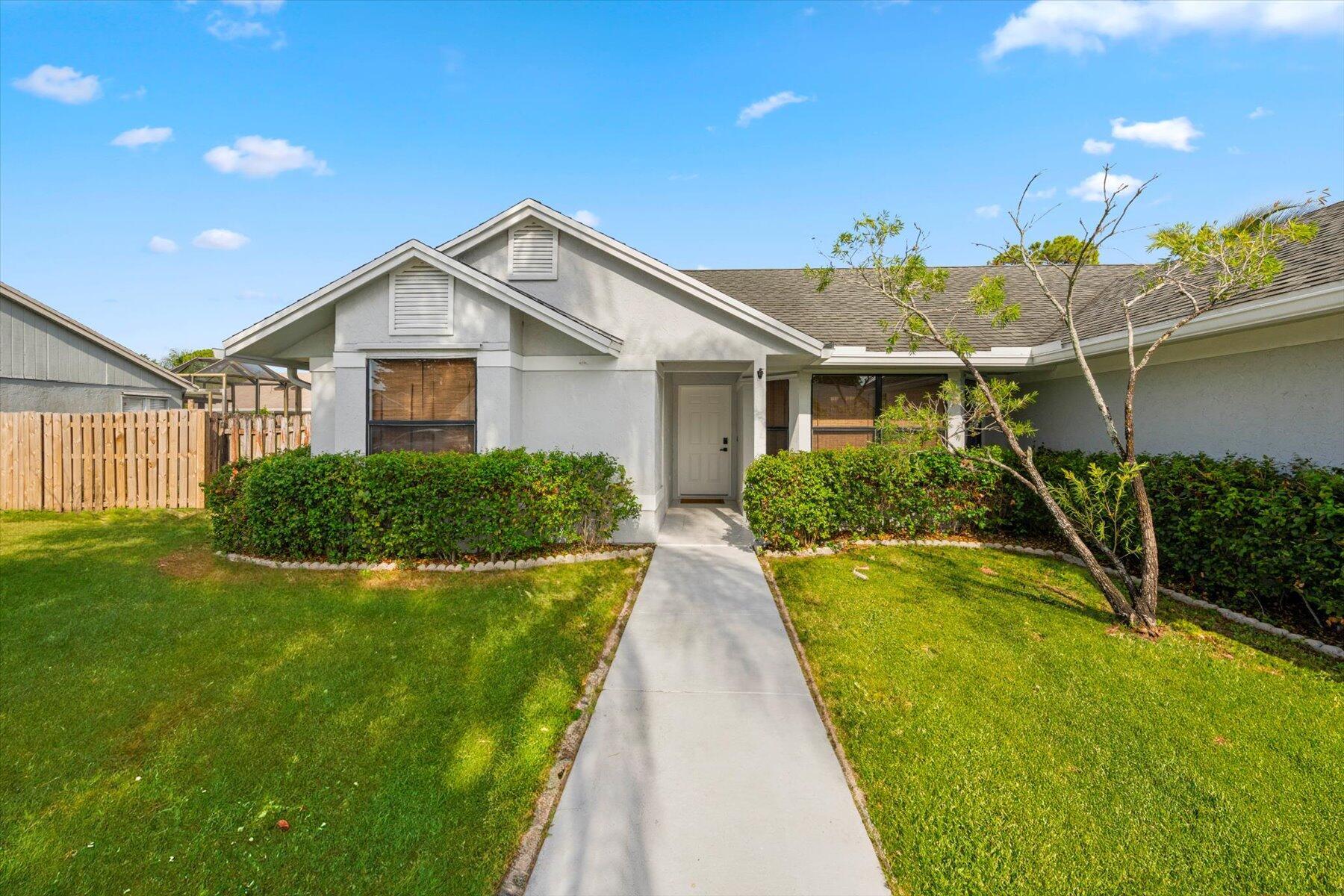 HUNTINGTON WOODS - Residential