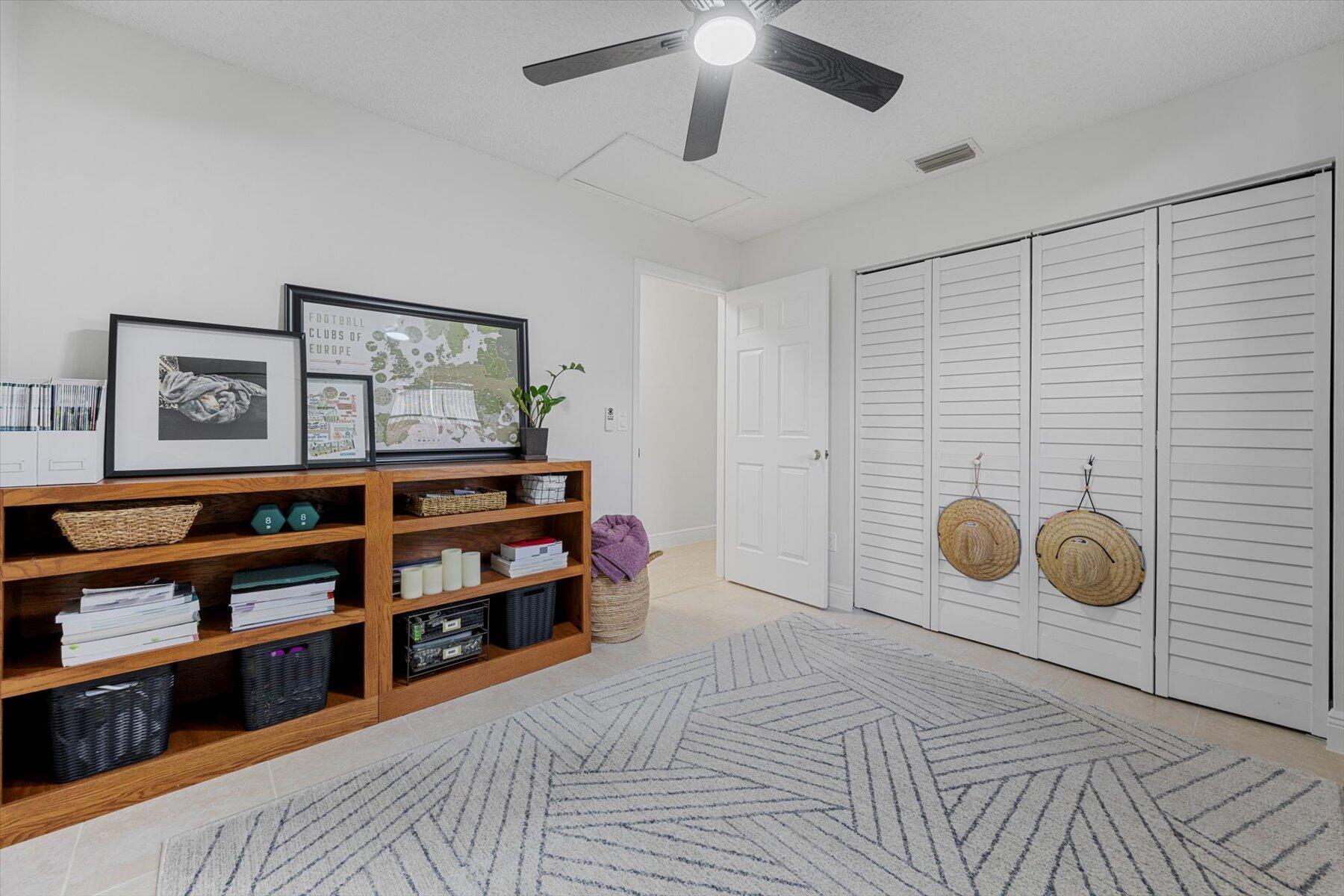 HUNTINGTON WOODS - Residential