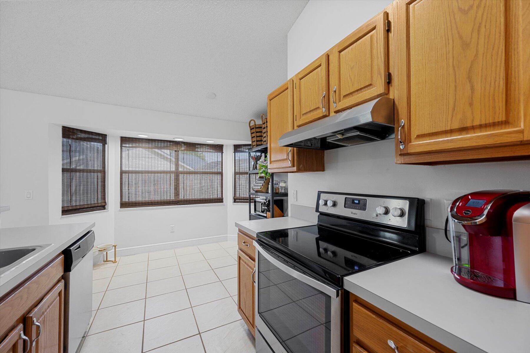 HUNTINGTON WOODS - Residential