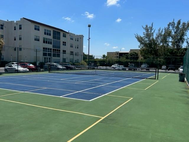 Somerset Six Condo - Residential Lease