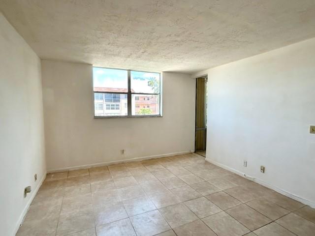 Somerset Six Condo - Residential Lease