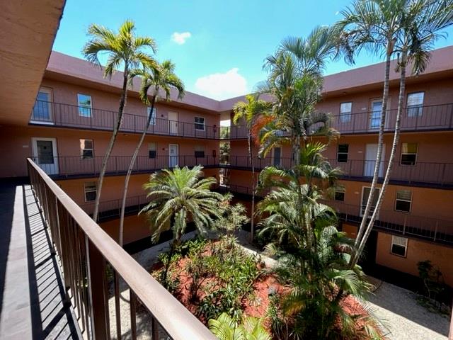 Somerset Six Condo - Residential Lease