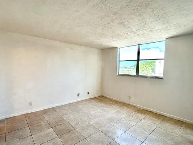 Somerset Six Condo - Residential Lease