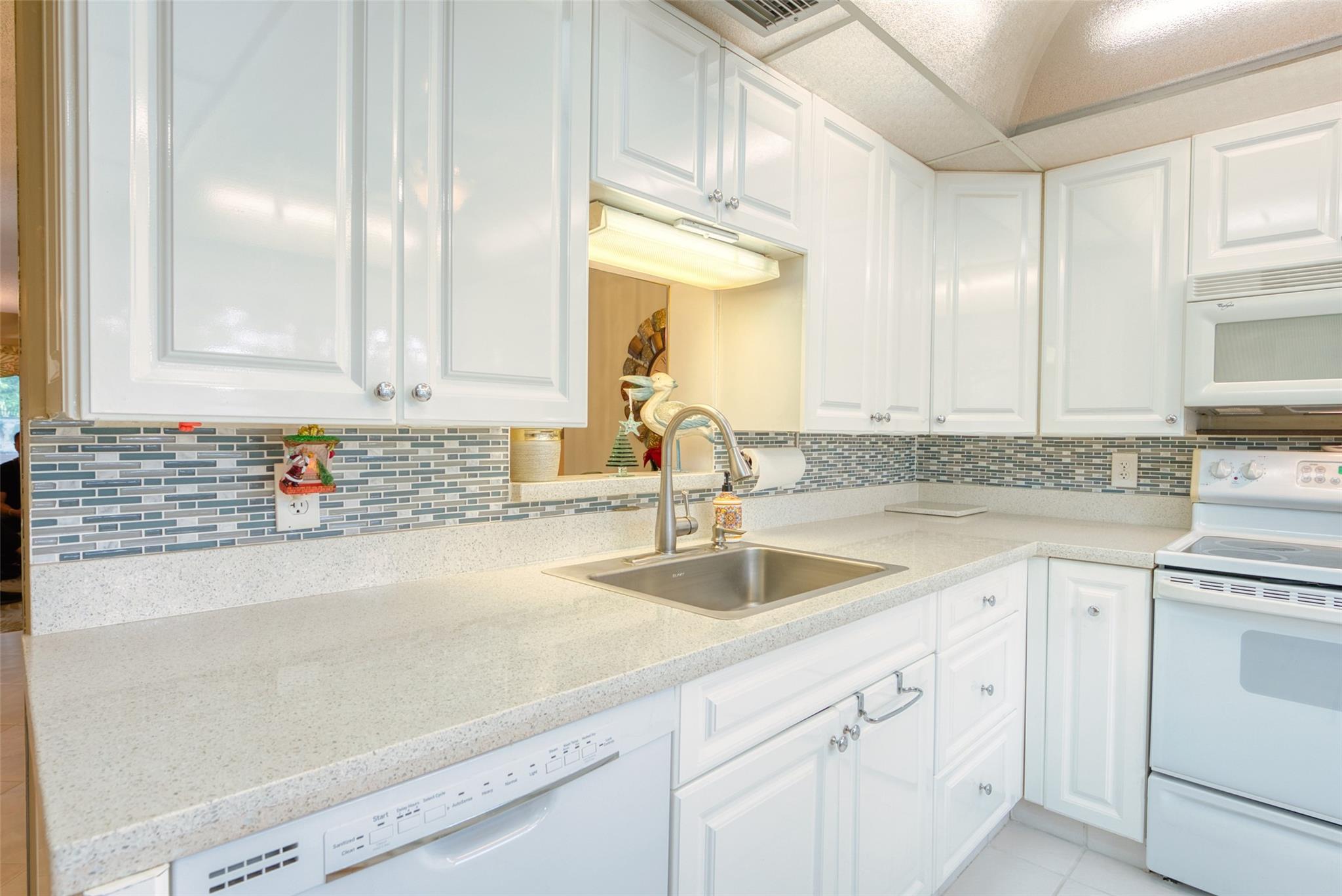 WYNMOOR VILLAGE - Residential