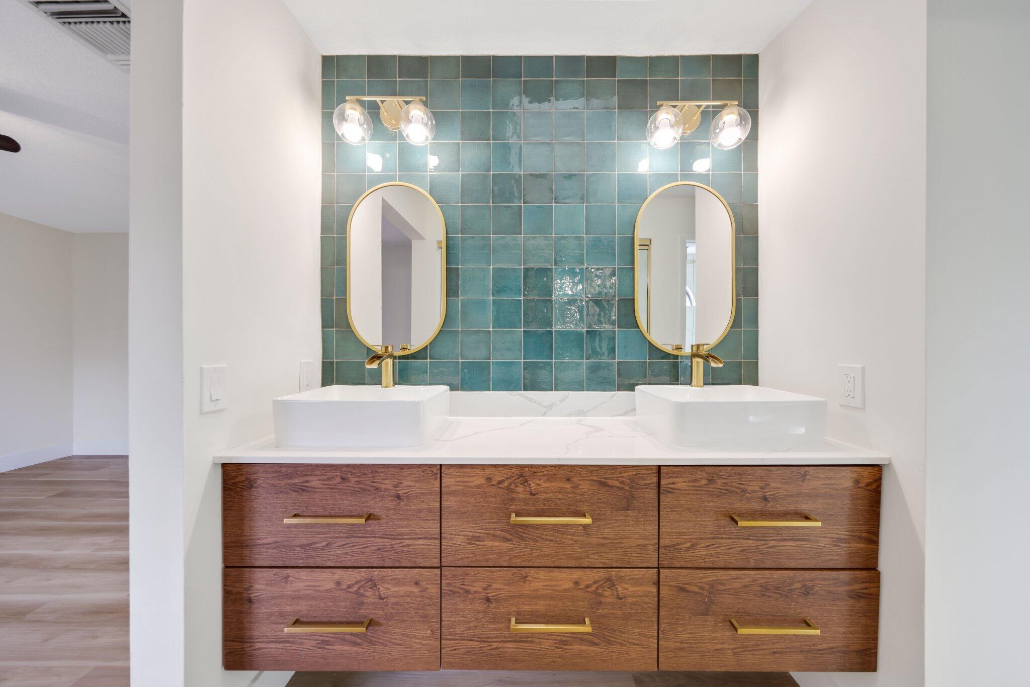 VICTORIA PARK PLACE - Residential