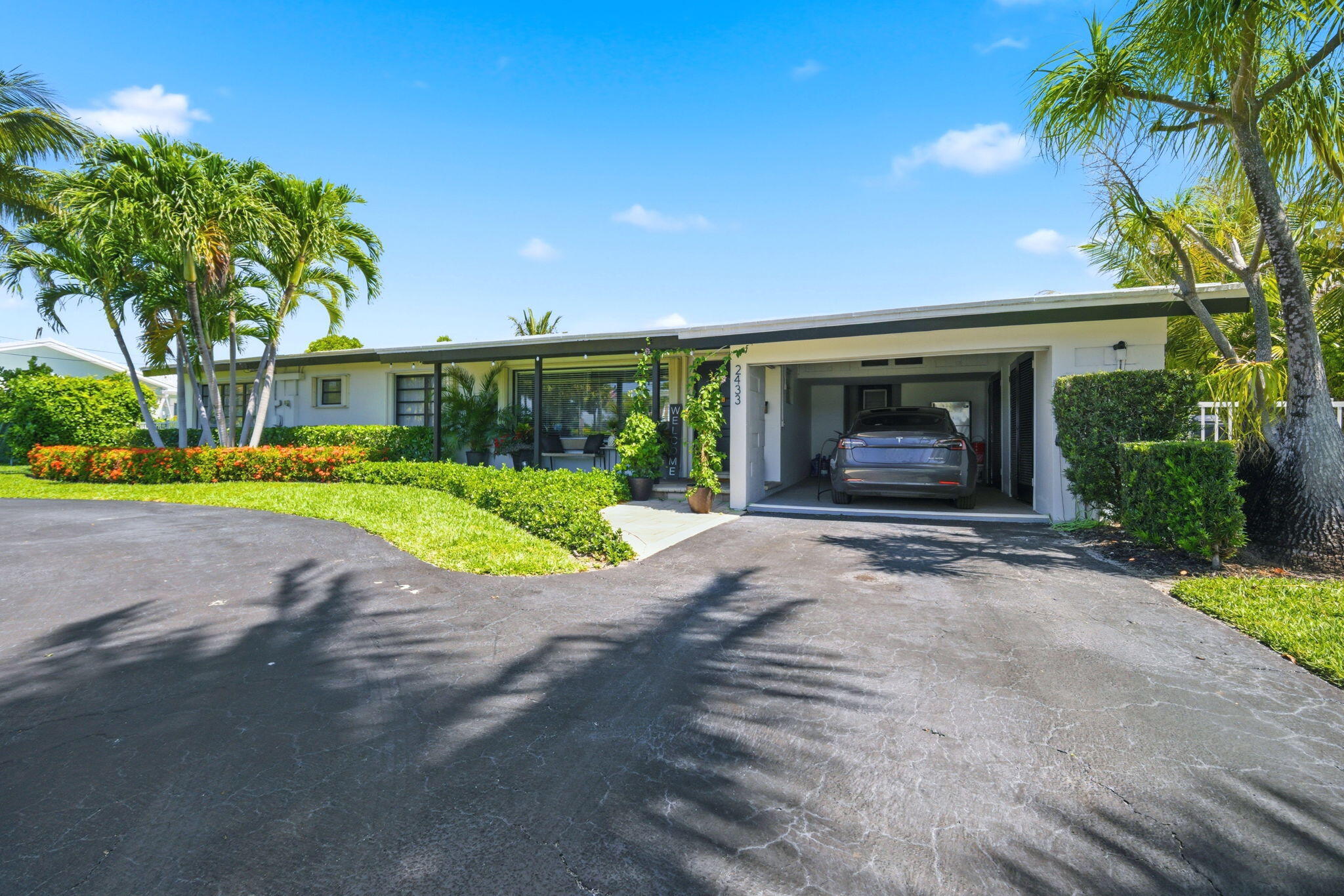 HILLSBORO ISLES - Residential Lease
