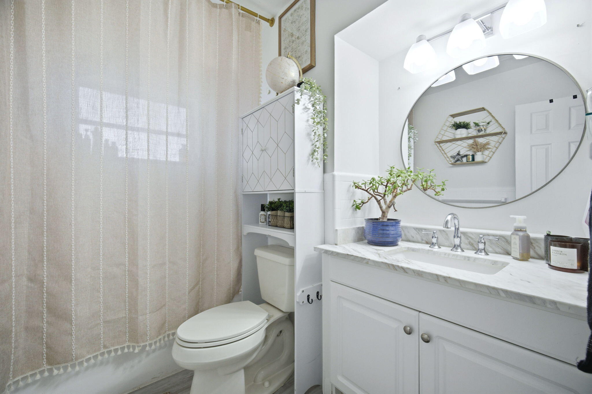 HILLSBORO ISLES - Residential Lease