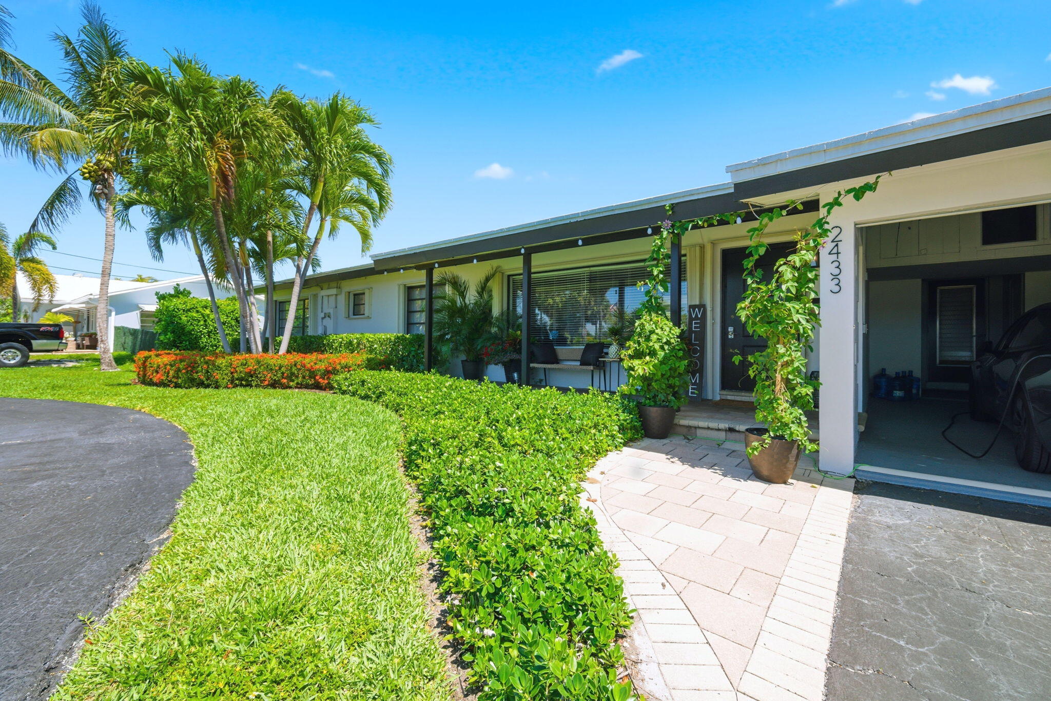 HILLSBORO ISLES - Residential Lease