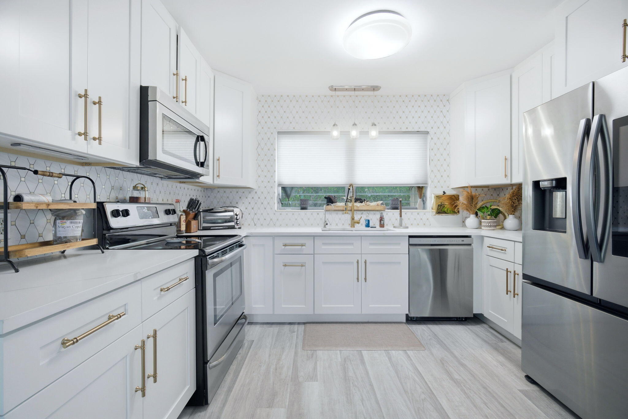 HILLSBORO ISLES - Residential Lease