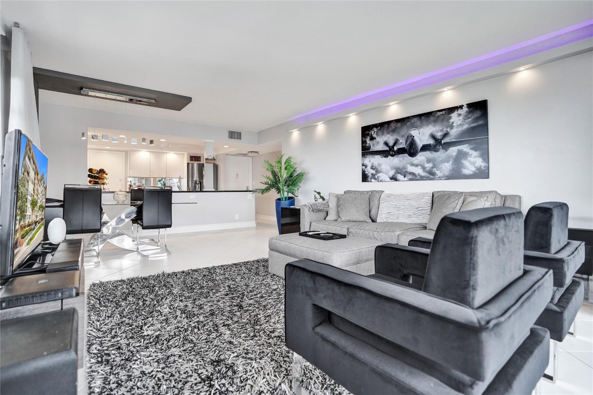 OPAL TOWERS WEST - Residential