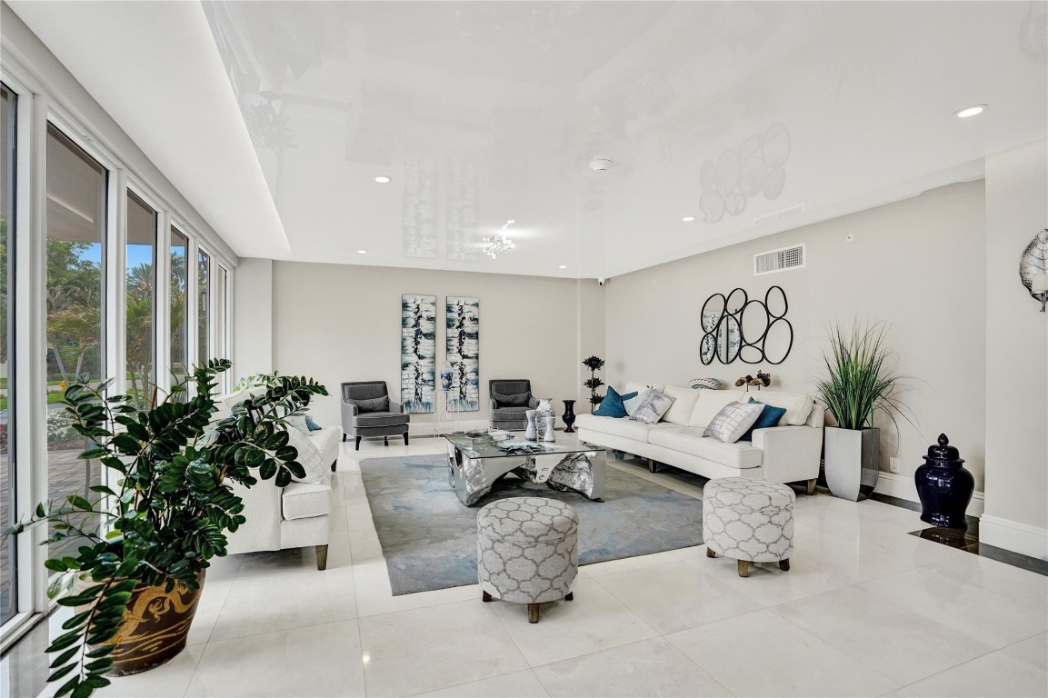 OPAL TOWERS WEST - Residential