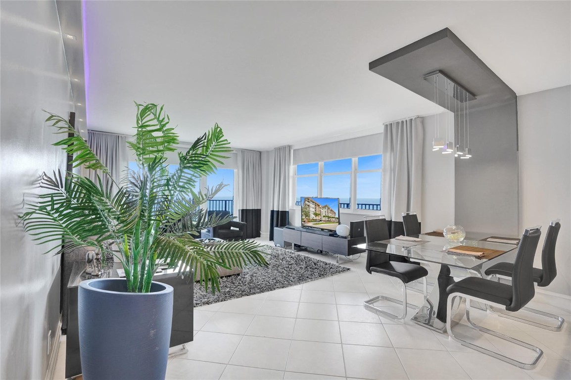 OPAL TOWERS WEST - Residential