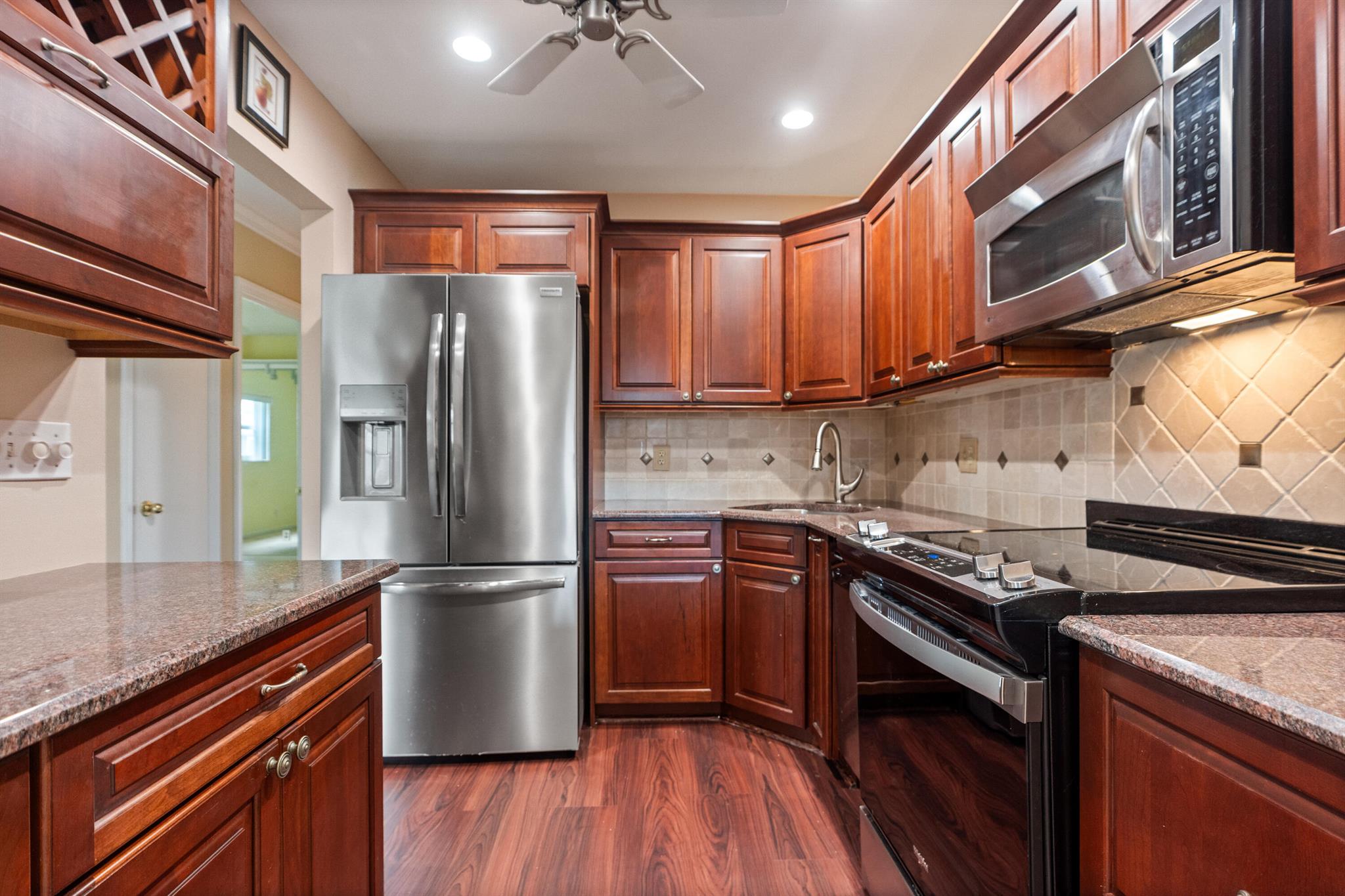 FAIRWAY CONDO - Residential