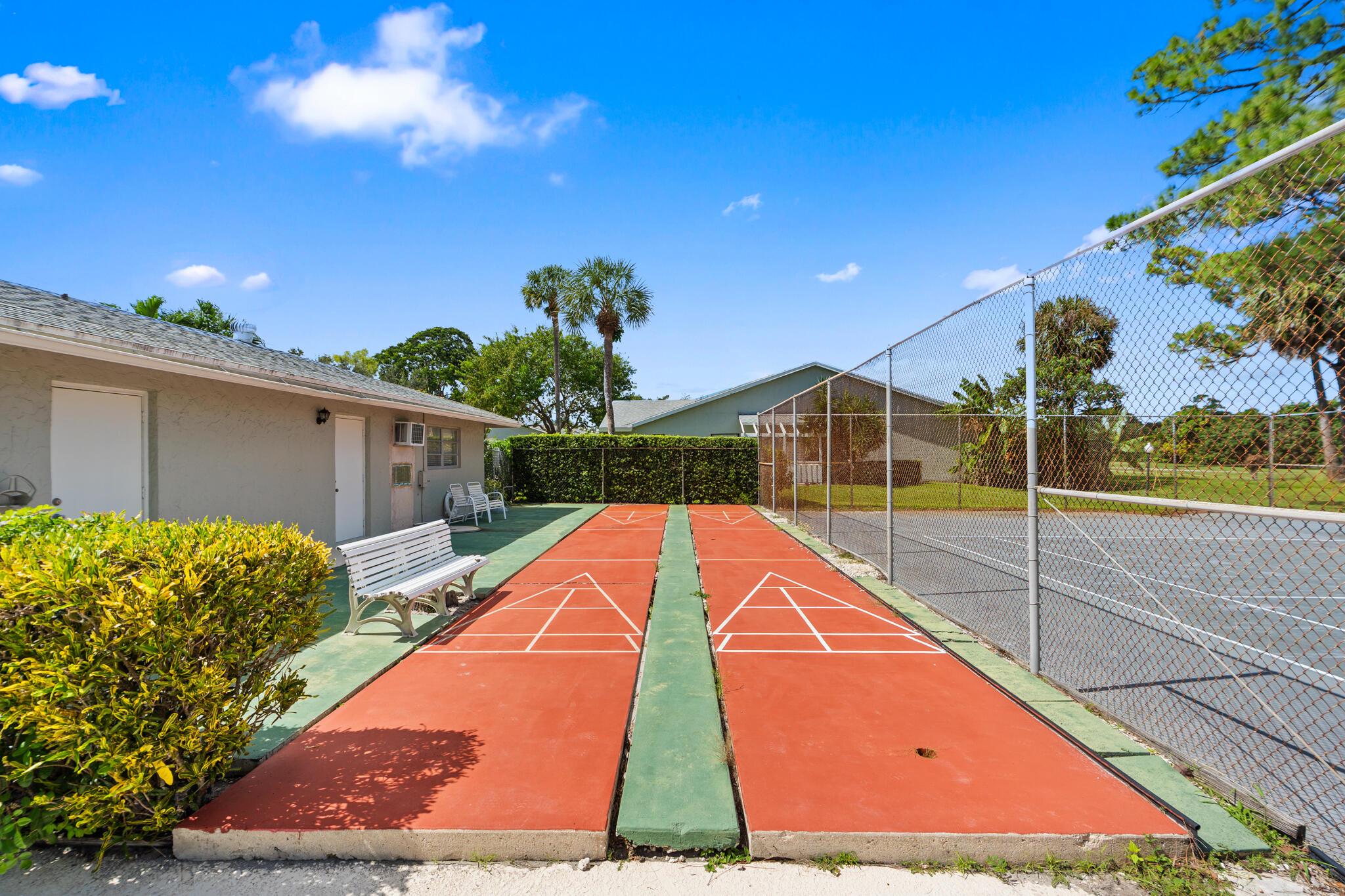 FAIRWAY CONDO - Residential