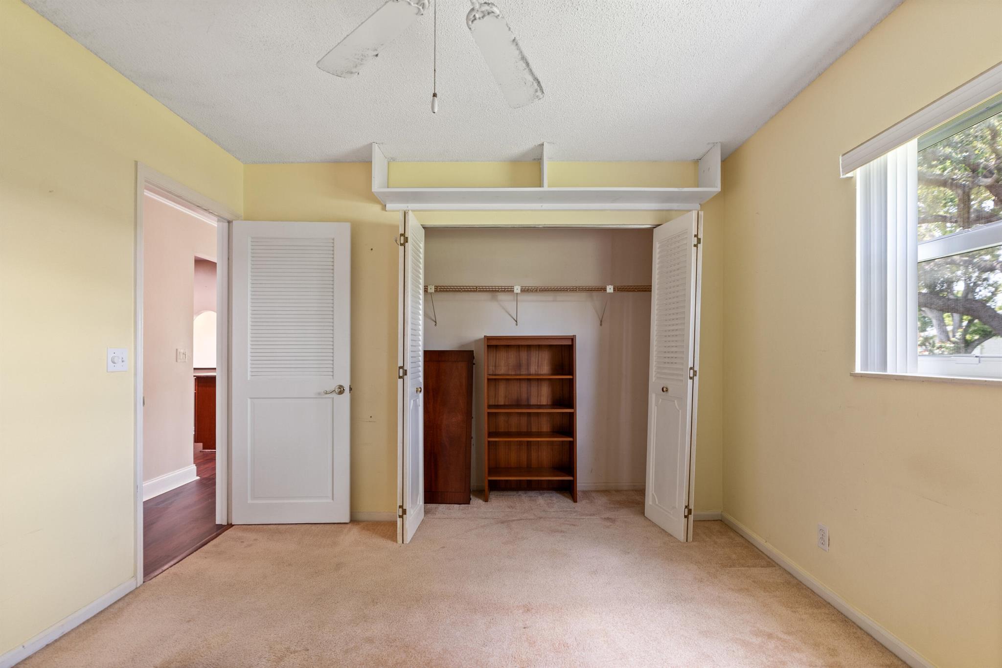 FAIRWAY CONDO - Residential