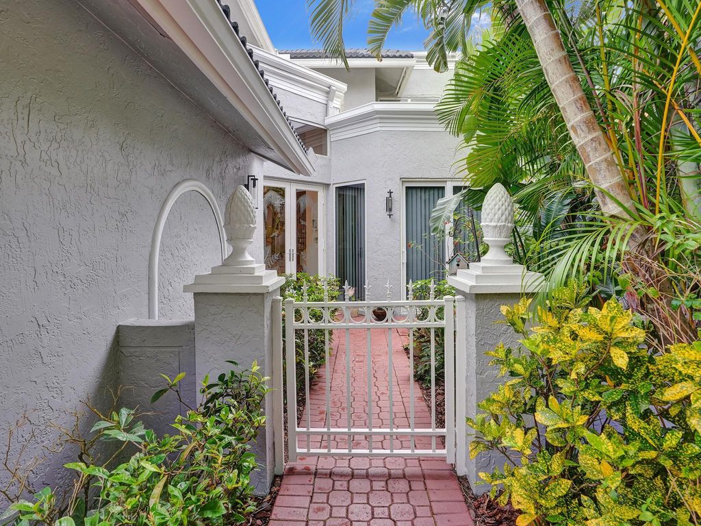 Photo of 17288 Hampton Boulevard, Boca Raton, FL 33496 (MLS # R10952503)