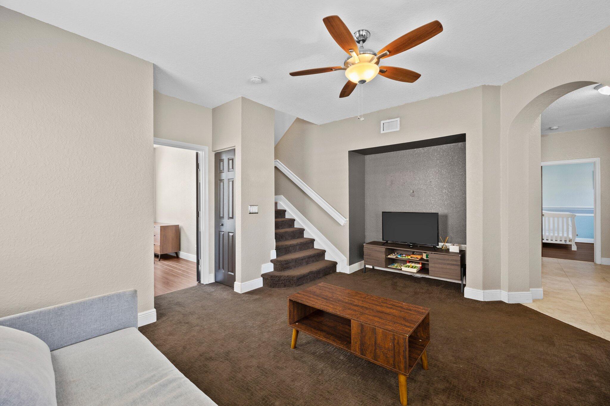 VIZCAYA AT LAKE CORAL SPRINGS - Residential