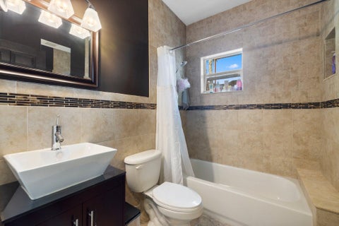 Tiny photo for 648 NW 127th Avenue, Coral Springs, FL 33071 (MLS # B26013983)