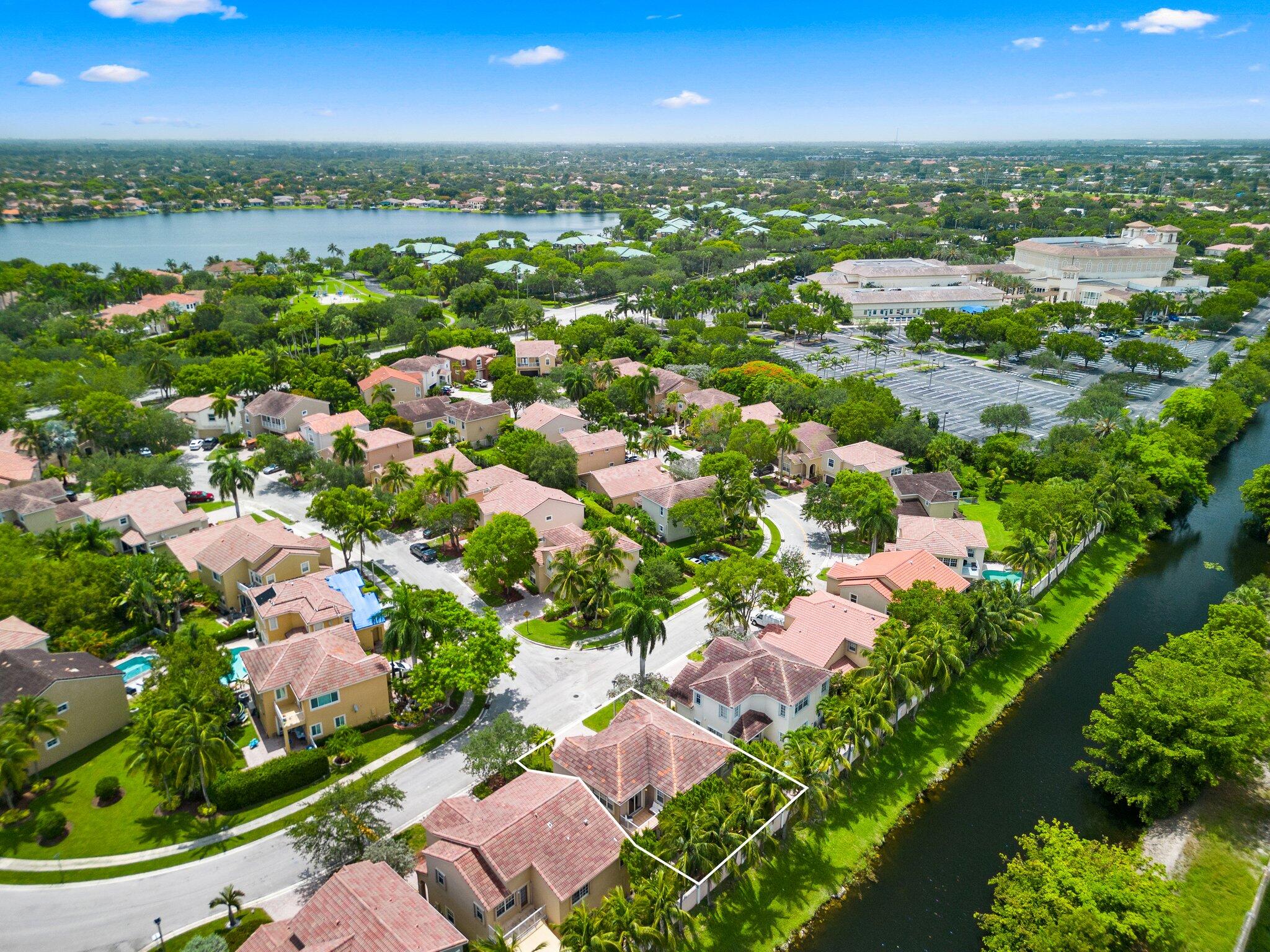 VIZCAYA AT LAKE CORAL SPRINGS - Residential