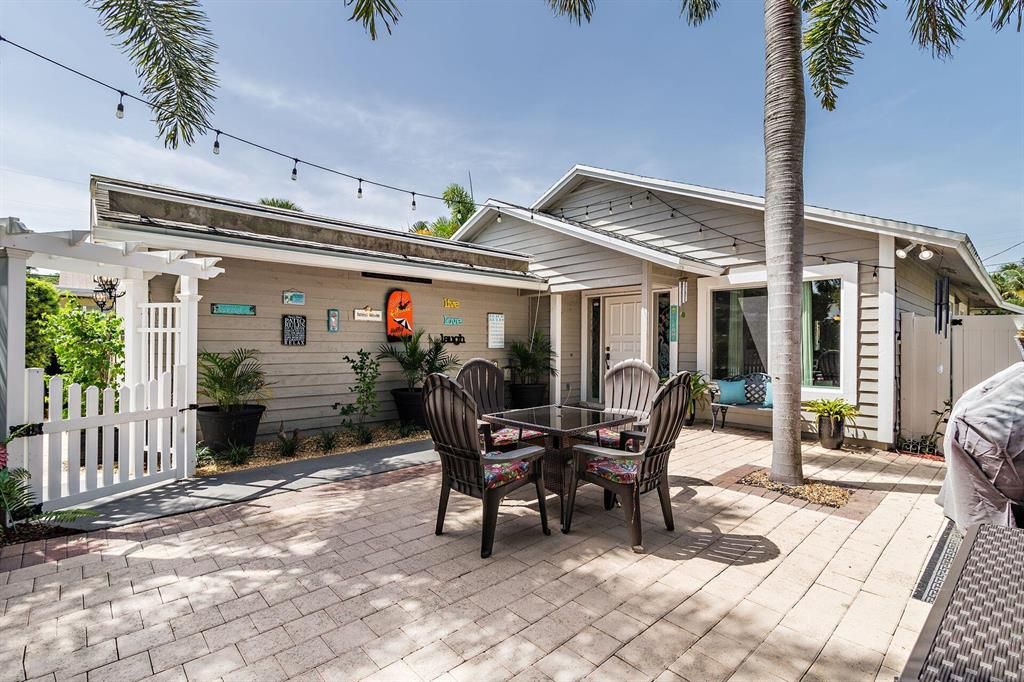 Photo of 315 3rd Street, Jupiter, FL 33458 (MLS # R10743269)