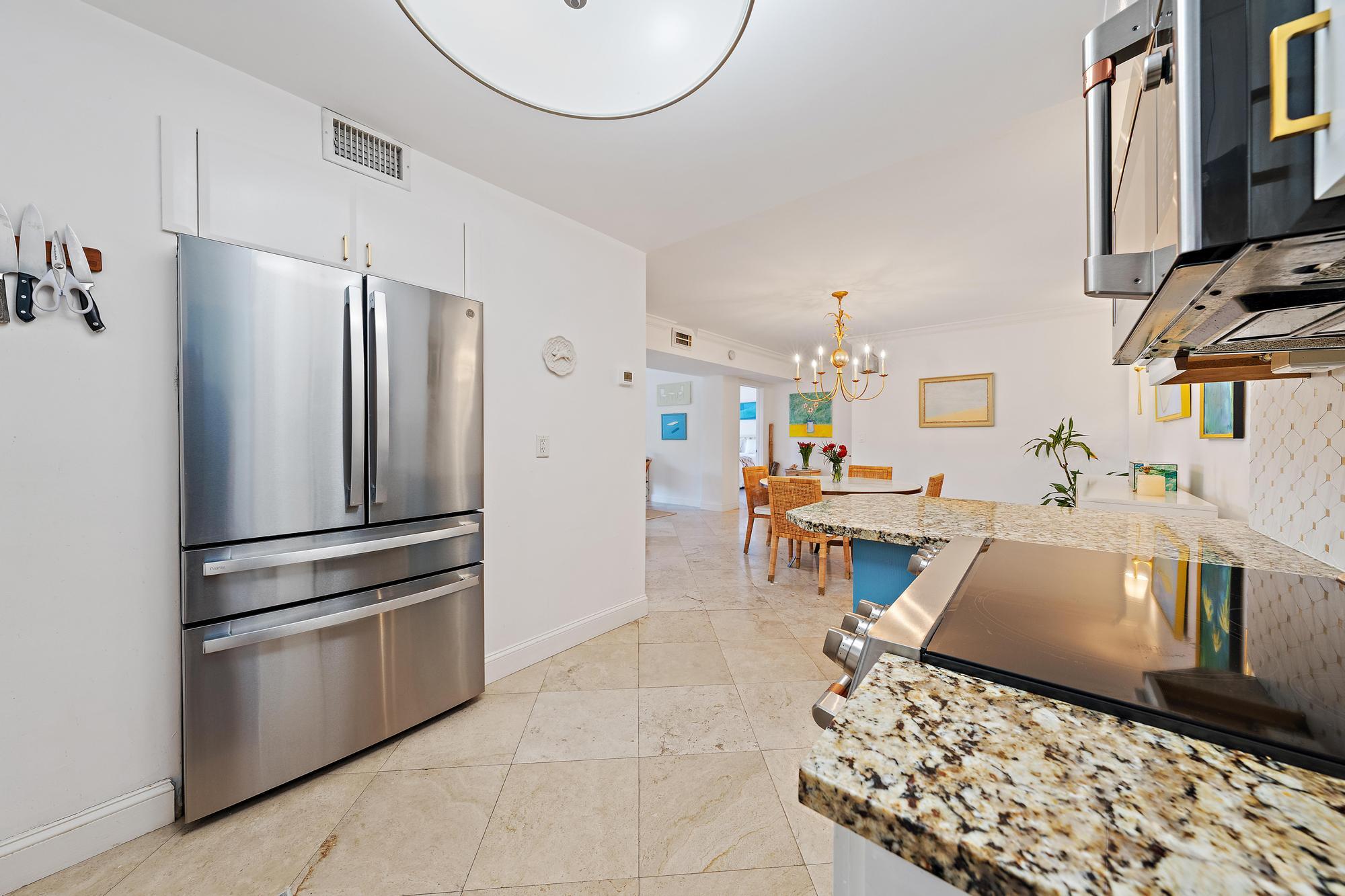 OCEAN TOWERS NORTH CONDO - Residential