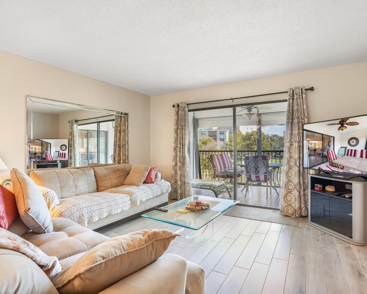 Cypress Bend Building 24 - Residential