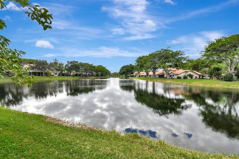 A home in Deerfield Beach