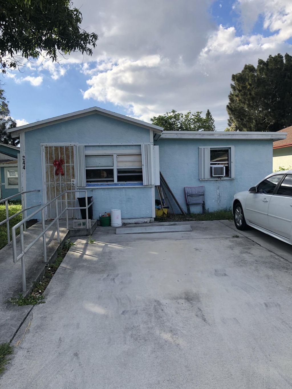 Photo of 344 NW 7th Avenue, Delray Beach, FL 33444 (MLS # R10767556)