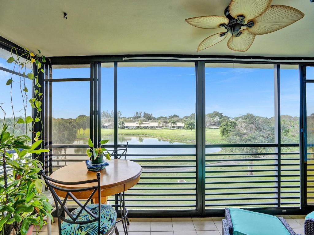 Holiday Springs - Residential