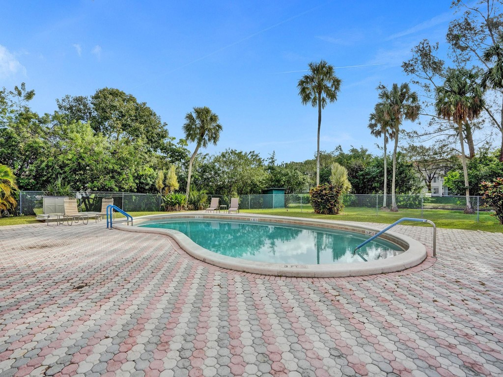 Holiday Springs - Residential