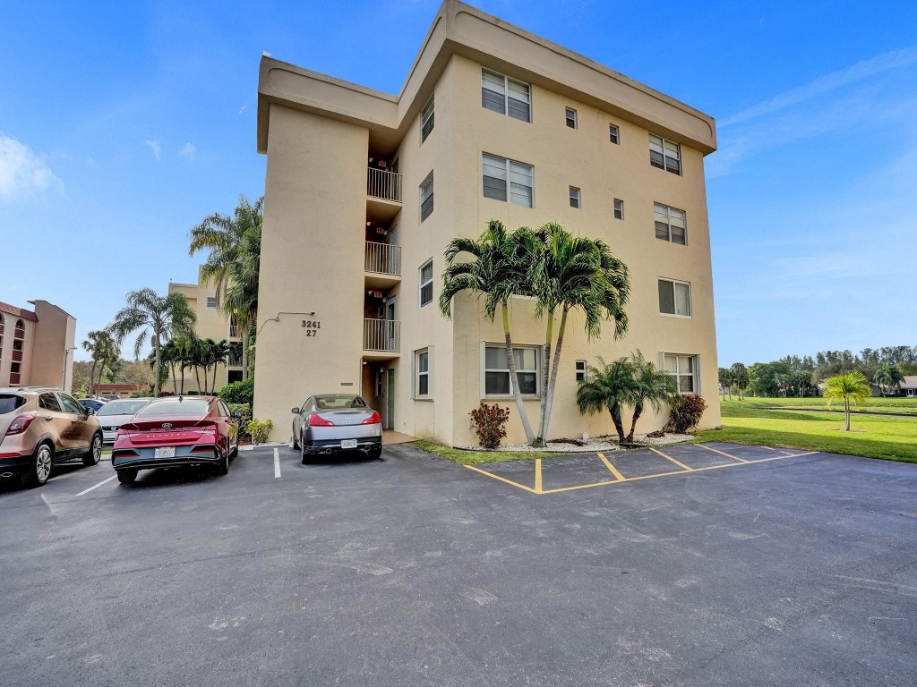 Holiday Springs - Residential