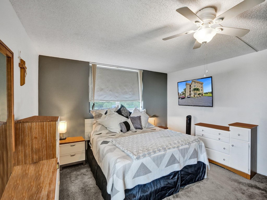 Holiday Springs - Residential