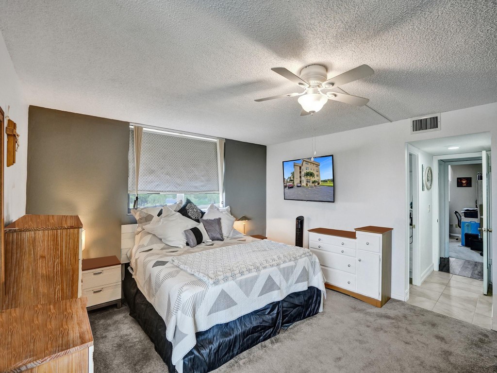 Holiday Springs - Residential
