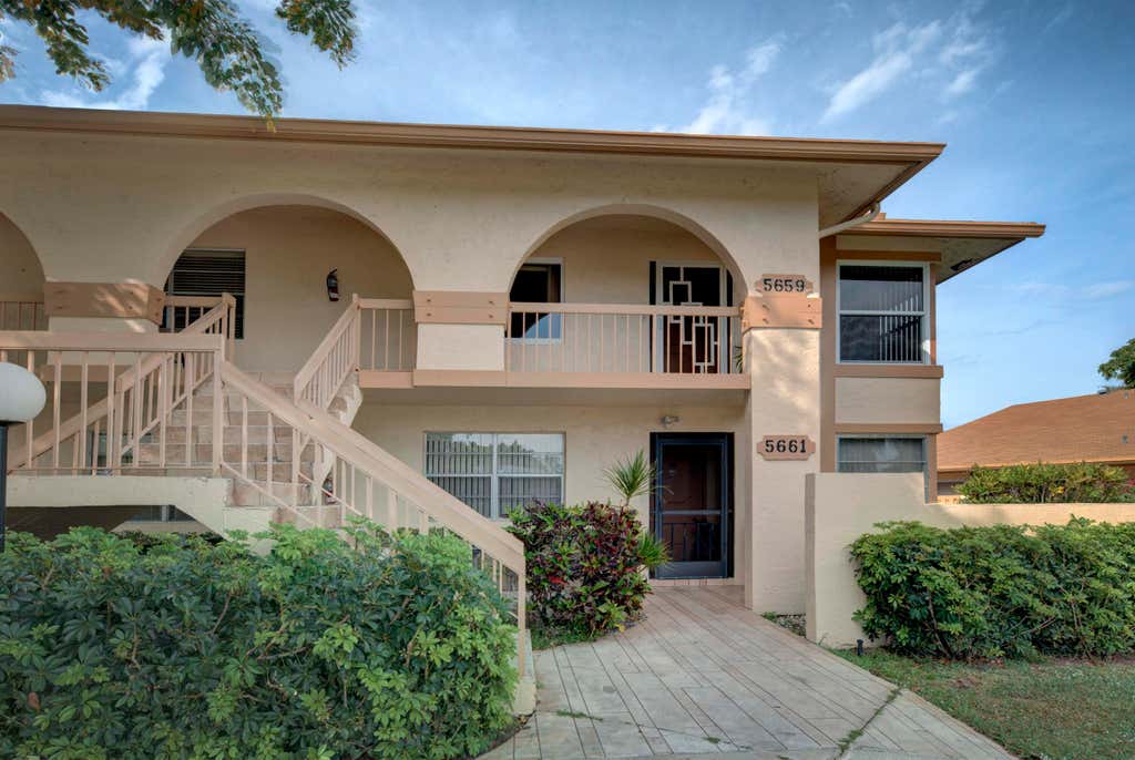 Photo of 5659 Via Delray, Delray Beach, FL 33484 (MLS # R10783336)